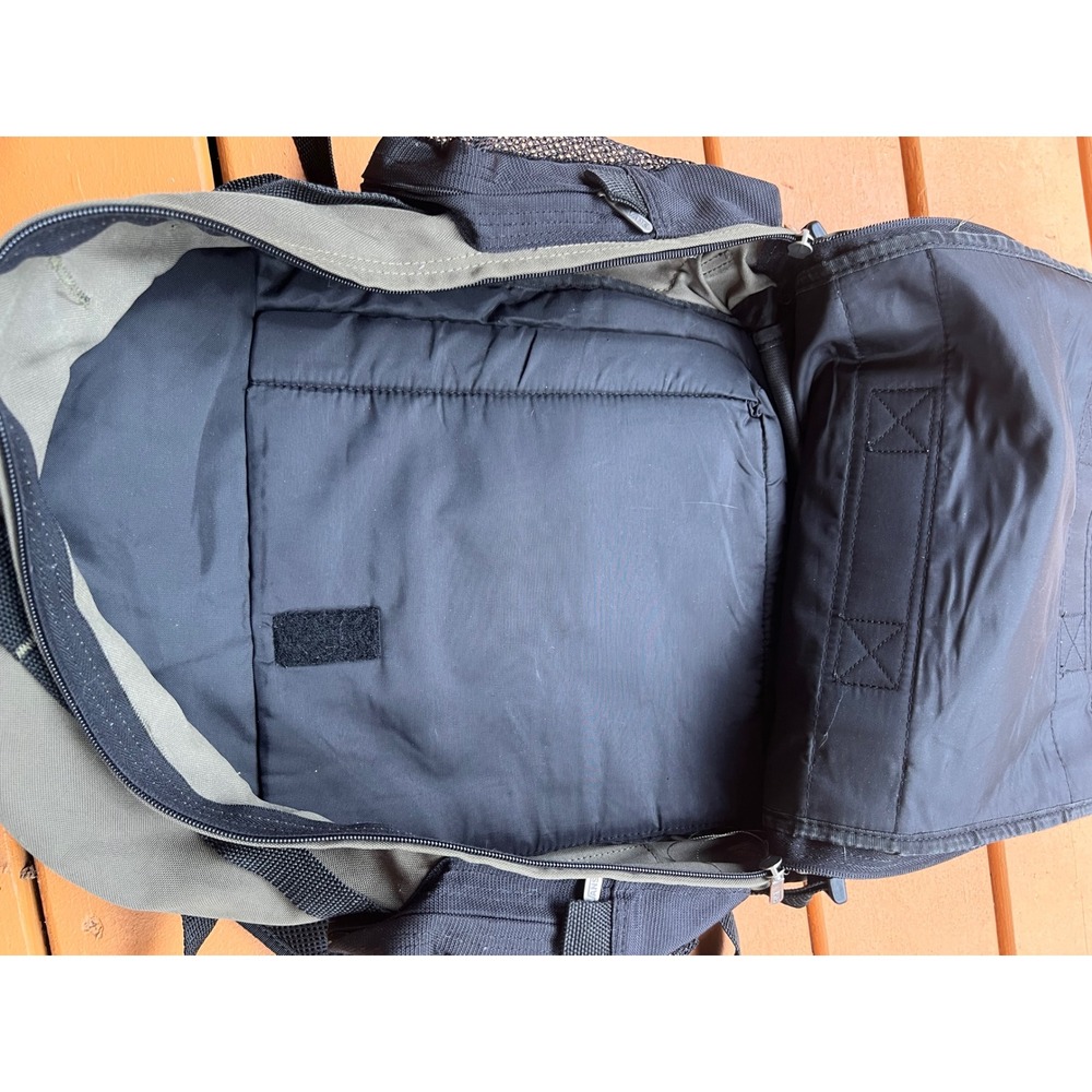 Vans Skate Backpack Black Olive Green Laptop Sleeve Utility Travel Bag Mens - Picture 5 of 9